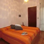 Cozy Flat With Pool Access