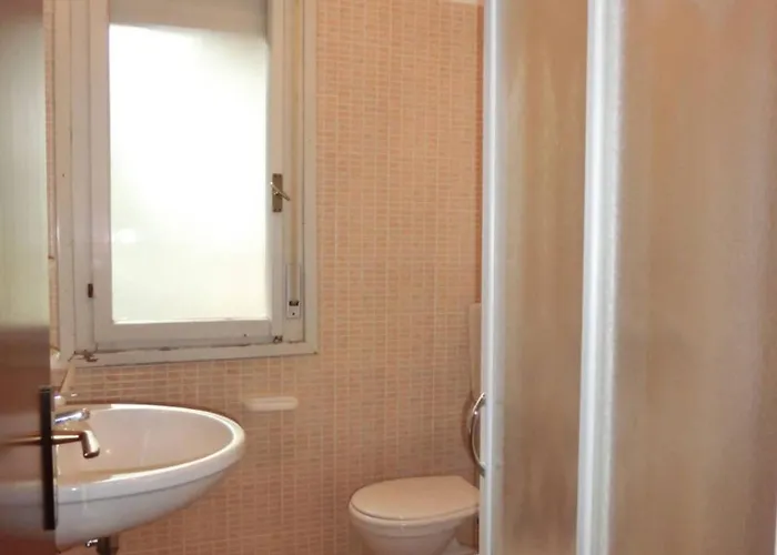 Cozy Flat With Pool Access * Бібіоне