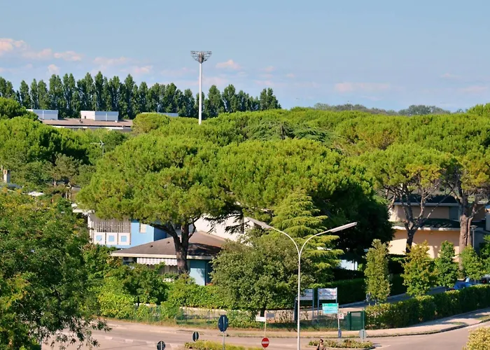 Cozy Flat With Pool Access Appartamento Bibione