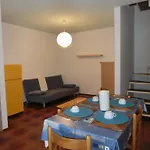 Daire Cozy Flat With Pool Access