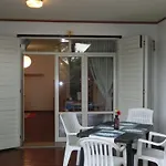 Cozy Flat With Pool Access