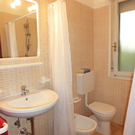 Cozy Flat With Pool Access Bibione