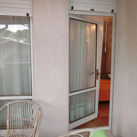 Apartmán Cozy Flat With Pool Access *