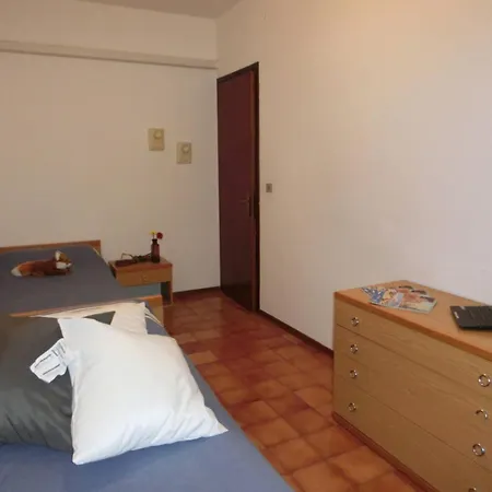 Cozy Flat With Pool Access Lägenhet