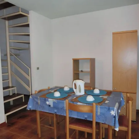 Two Story House With Enclosed Garden Apartman Bibione