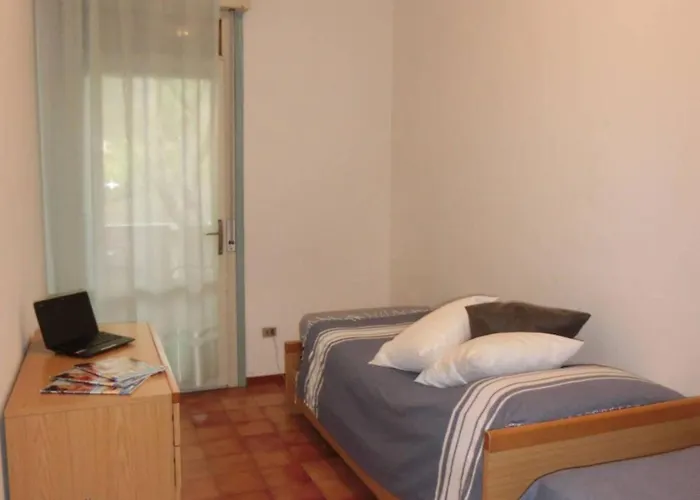 شقة Cozy Flat With Pool Access *