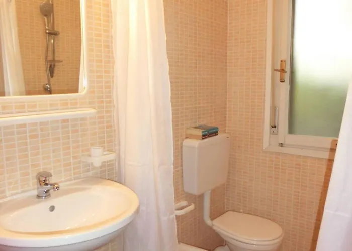 Cozy Flat With Pool Access Lägenhet *